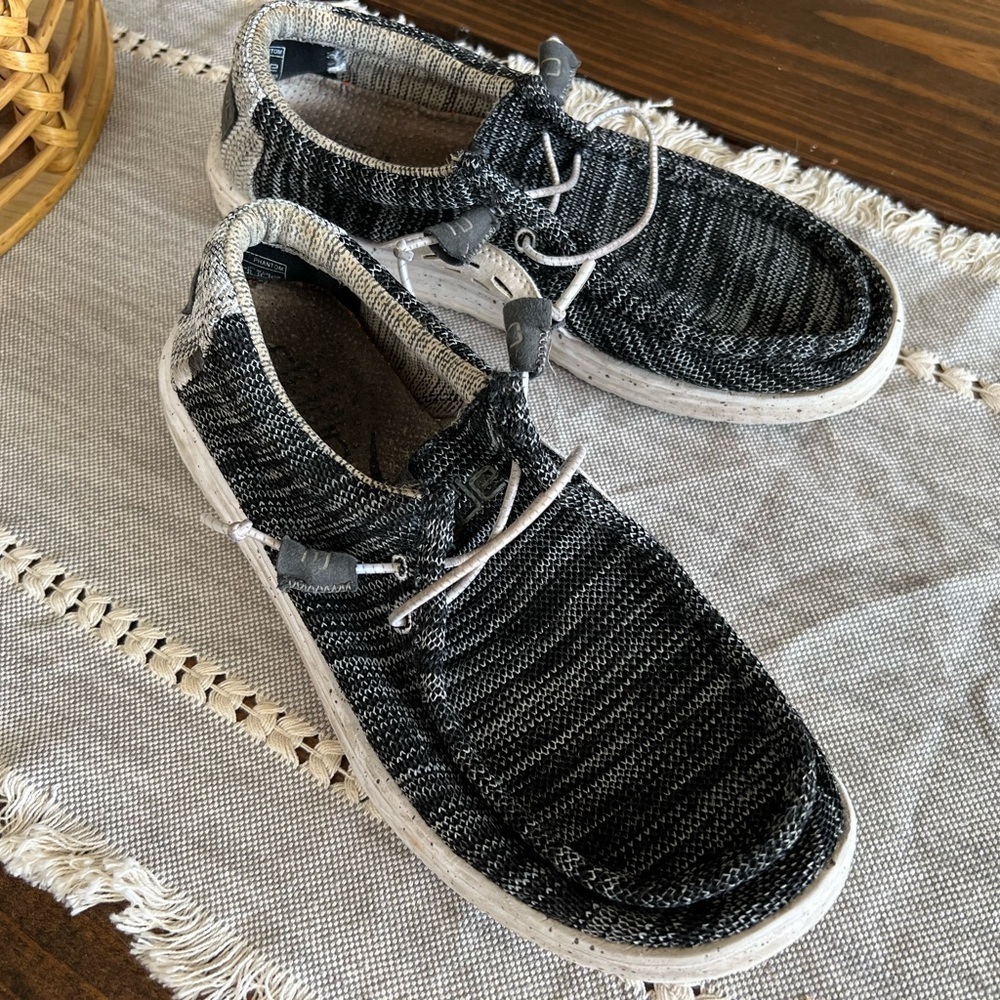 Hey Dude Wally Free Phantom Black and Gray Casual Slip-On Shoes, Men’s 8, EUC